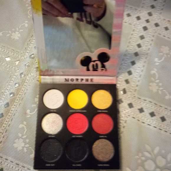 🆕 Morphe x Disney Mickey & Friends Truth Be Bold Mini Eyeshadow Palette, NWOB - Picture 9 of 13
